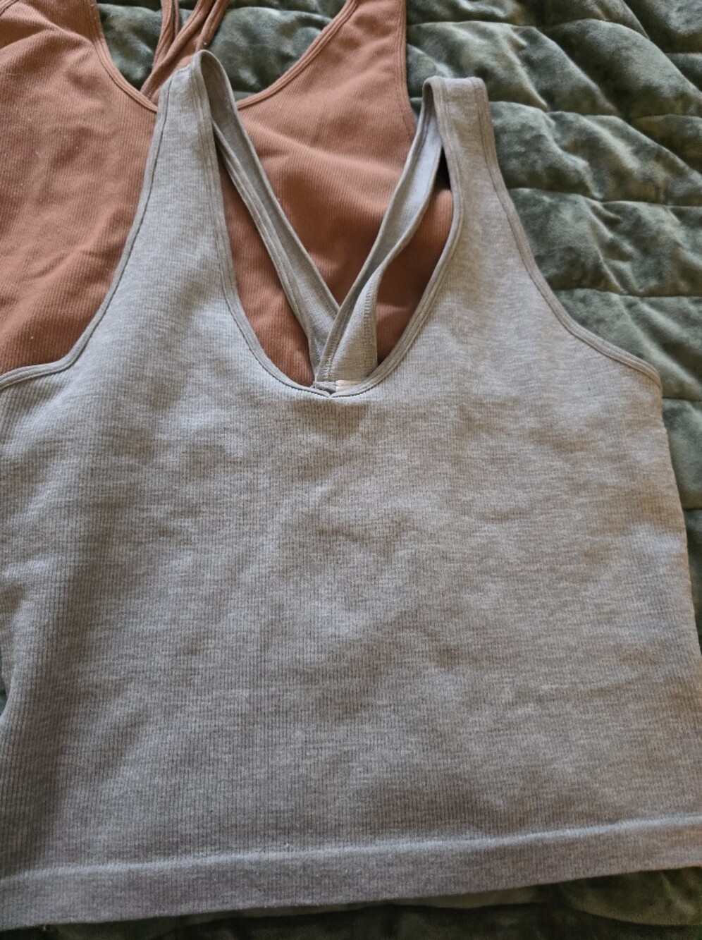 (Set Of 4) Ribbed Brami Cropped Tank Tops - Picture 7 of 11